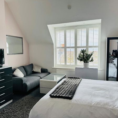 Penthouse Suite, Sea View, Close To Shops, Beach And Train St Leonards-on-Sea Экстерьер фото