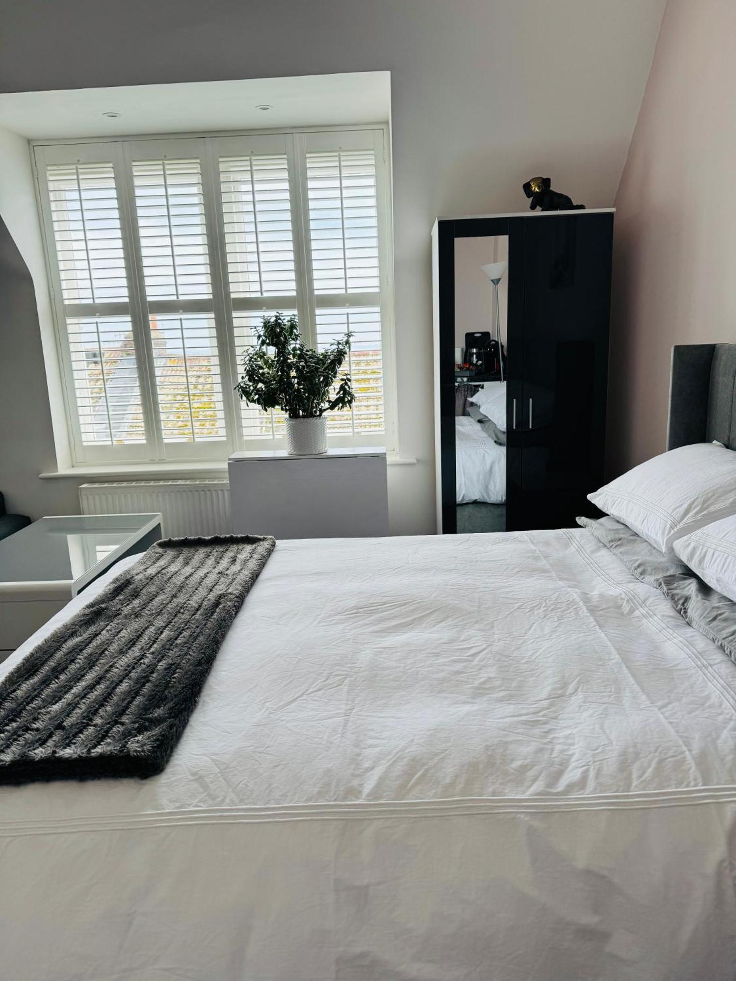 Penthouse Suite, Sea View, Close To Shops, Beach And Train St Leonards-on-Sea Экстерьер фото