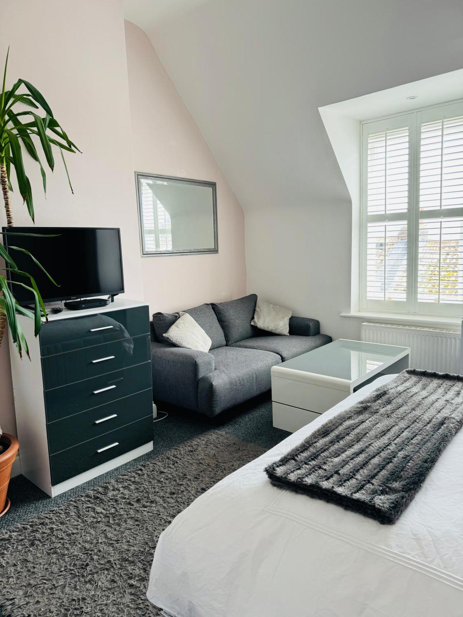 Penthouse Suite, Sea View, Close To Shops, Beach And Train St Leonards-on-Sea Экстерьер фото